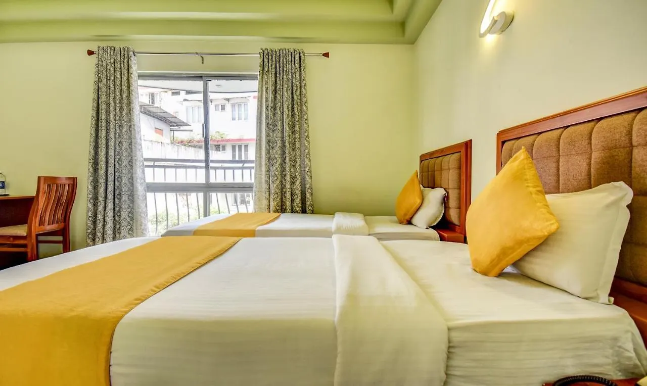 Hotel Garden Inn Kochi 3*,  India
